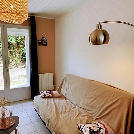 100 M De La 100 Du Bourg Des Moutiers En Retz *