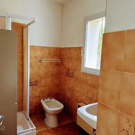 100 M De La 100 Du Bourg Des Moutiers En Retz