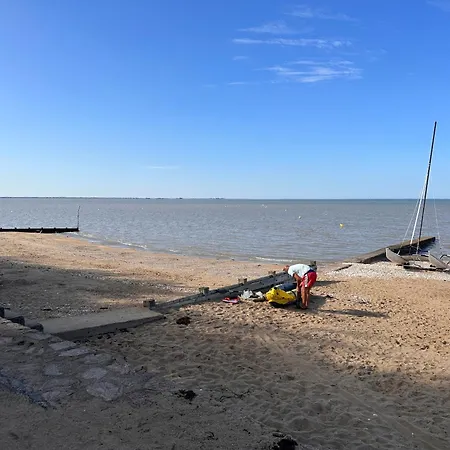 100 M De La 100 Du Bourg Des Moutiers En Retz * Les Moutiers