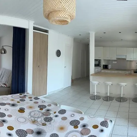 Casa de Férias 100 M De La 100 Du Bourg Des Moutiers En Retz