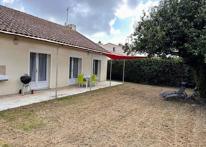 Σπίτι διακοπών 100 M De La 100 Du Bourg Des Moutiers En Retz *